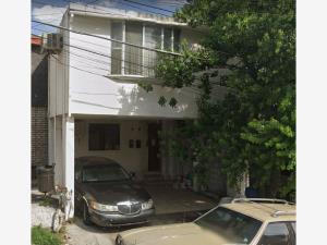 Casa en Villa las Fuentes, Monterrey, Nuevo León