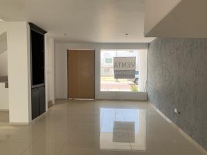 Casa en Zona Cementos Atoyac, Puebla, Puebla