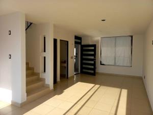 Casa en venta en Katania, León — foto 3 de 13