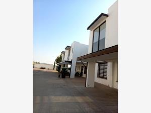 Casa en venta en Katania, León — foto 2 de 13