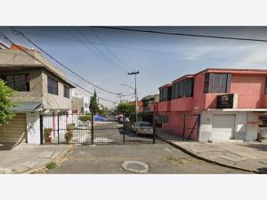 Casa en venta en Valle de Aragon, Nezahualcóyotl — foto 3 de 15