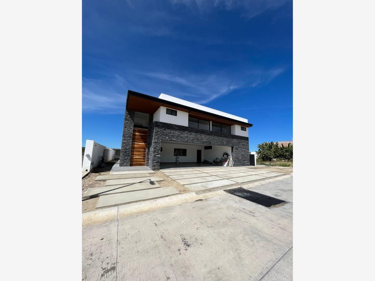 Casa en venta en El Molino Residencial y Golf, León — foto 1 de 25