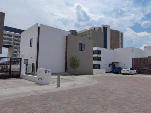 Casa en venta en Cañadas del Lago, Corregidora — foto 2 de 29