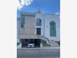 Casa en Jardín Real, Zapopan, Jalisco