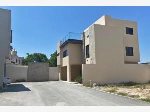 Casa en venta en Los Gonzalez, Saltillo — foto 2 de 32