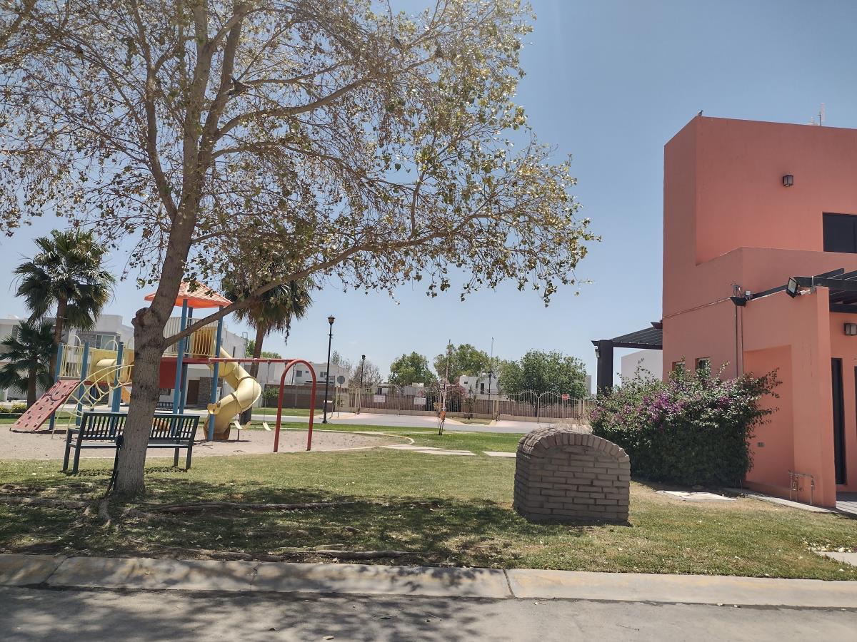Casa en venta en Villas del Renacimiento, Torreón — foto 1 de 15