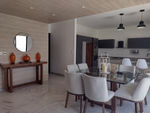 Casa en venta en Villas del Renacimiento, Torreón — foto 3 de 21