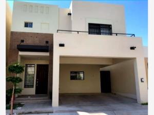 Casa en Rivello Residencial, Hermosillo, Sonora