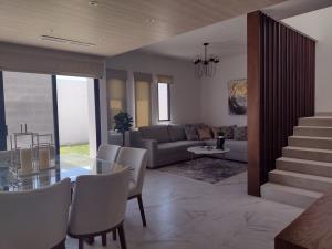 Casa en venta en Villas del Renacimiento, Torreón — foto 3 de 6
