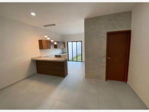 Casa en venta en Luis Echeverria Álvarez, Boca del Río — foto 2 de 13