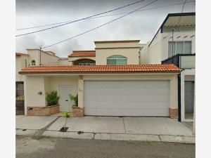 Casa en Colinas del Cimatario, Querétaro, Querétaro