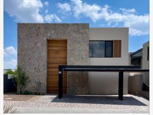 Casa en Altozano el Nuevo Querétaro, Querétaro, Querétaro