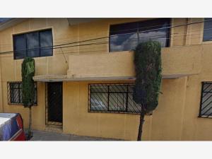 Casa en San Miguel Amantla, Azcapotzalco, Ciudad de México