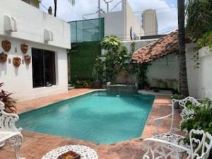 Casa en venta en Del Valle, San Pedro Garza García — foto 2 de 13