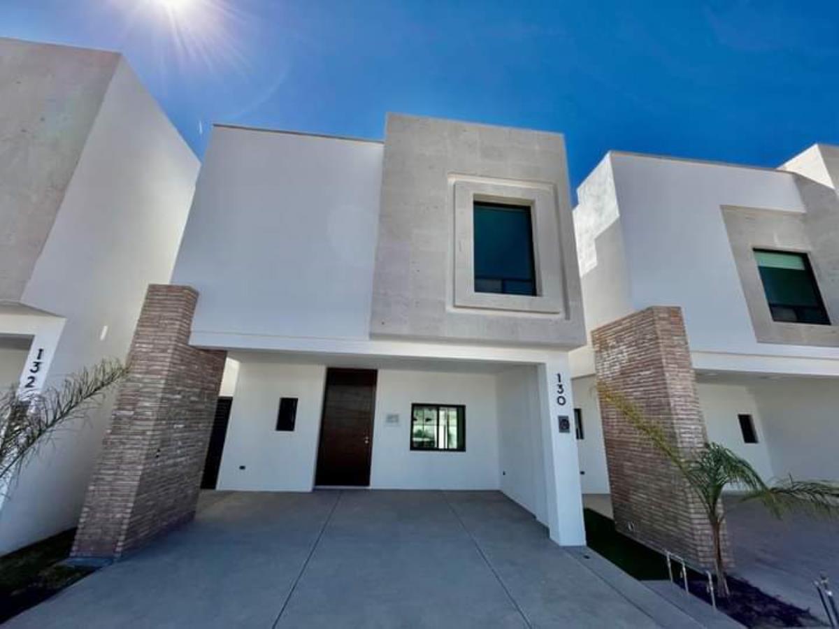 Casa en venta en La Rioja Residencial, Torreón — foto 1 de 12