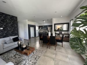 Departamento en venta en El Manantial, Corregidora — foto 2 de 9
