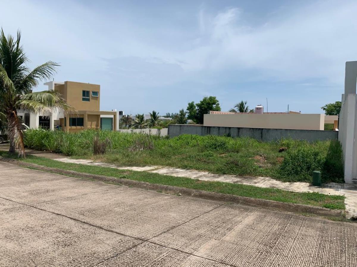 Terreno en venta en Real Mandinga, Alvarado — foto 1 de 3