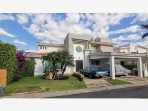 Casa en venta en Lomas de Cocoyoc, Atlatlahucan — foto 2 de 4