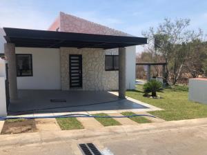 Casa en venta en Lomas de Cocoyoc, Atlatlahucan — foto 2 de 4
