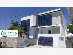 Casa en Lomas de Cocoyoc, Atlatlahucan, Morelos