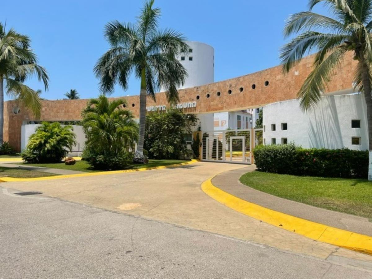 Departamento en venta en Granjas del Marqués, Acapulco de Juárez — foto 1 de 56