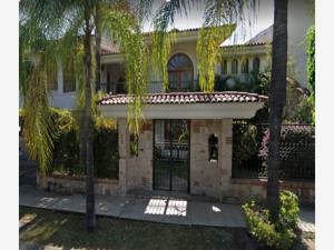 Casa en venta en Arcos de Zapopan 1a. Sección, Zapopan — foto 2 de 4