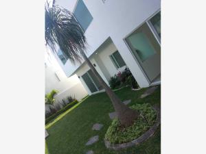 Casa en venta en Lomas de Cocoyoc, Atlatlahucan — foto 2 de 21