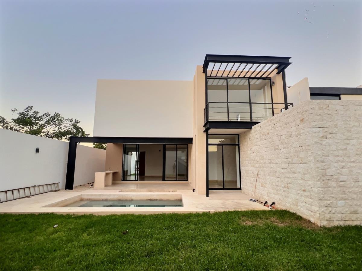 Casa en venta en Jardines de Conkal, Conkal — foto 1 de 26