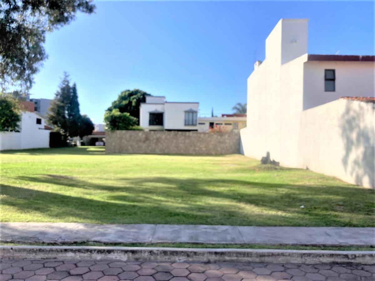 Terreno en venta en Residencial el Campanario, San Pedro Cholula — foto 1 de 8