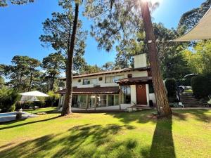 Casa en venta en Avandaro, Valle de Bravo — foto 3 de 17