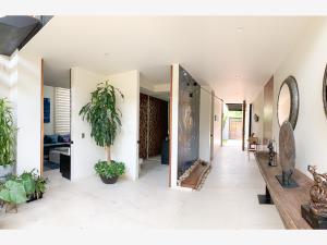 Casa en venta en Club de golf Tabachines, Cuernavaca — foto 3 de 47