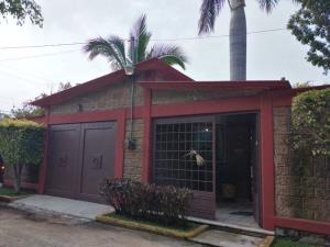 Casa en Altos de Oaxtepec, Yautepec, Morelos