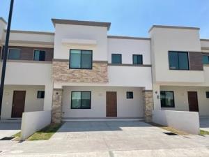 Casa en venta en La Vista Residencial, Querétaro, Querétaro Casa en venta en La Vista Residencial, Querétaro, Querétaro