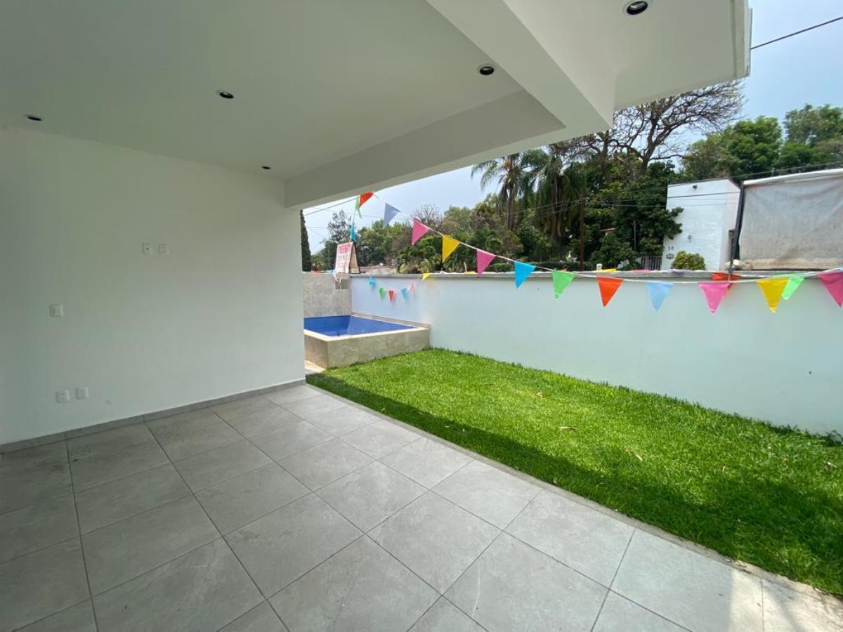 Casa en venta en Lomas de Cocoyoc, Atlatlahucan — foto 1 de 13