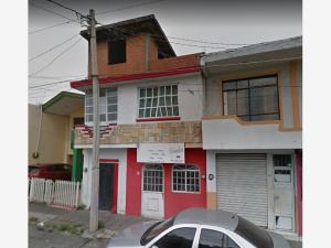 Casa en remate en Los Aguacates, Uruapan, Michoacán de Ocampo