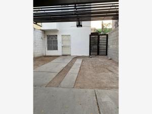 Casa en venta en Privadas la Estancia, Culiacán — foto 3 de 6