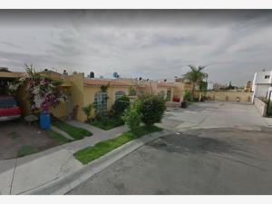 Casa en venta en Villa Fontana, San Pedro Tlaquepaque — foto 2 de 5