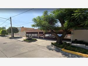 Casa en venta en Ciudad Satelite, Naucalpan de Juárez — foto 3 de 17