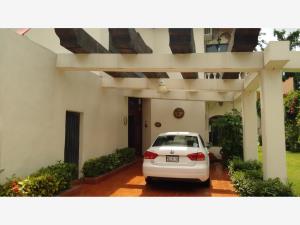 Casa en Otilio Montaño, Cuautla, Morelos