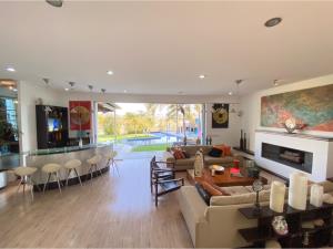 Casa en venta en Valle Real, Zapopan — foto 3 de 39