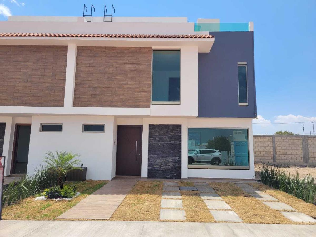Casa en venta en Banús, San Agustín Tlaxiaca — foto 1 de 17