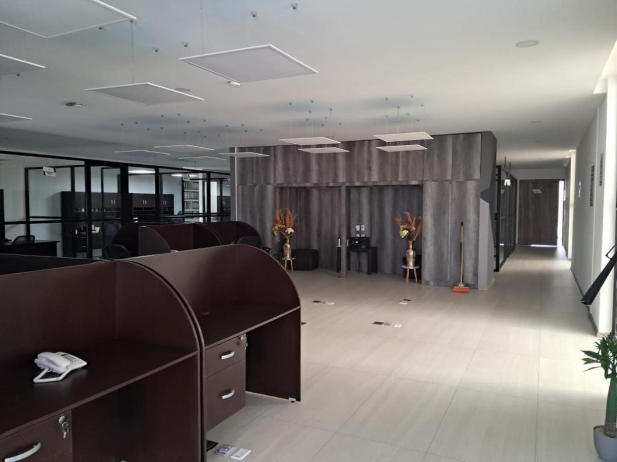 Edificio en venta en Cuatro Caminos, Cuautlancingo — foto 1 de 24