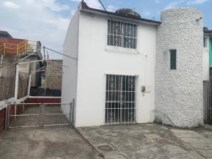Casa en venta en Ahuatepec, Cuernavaca, Morelos Casa en venta en Ahuatepec, Cuernavaca, Morelos