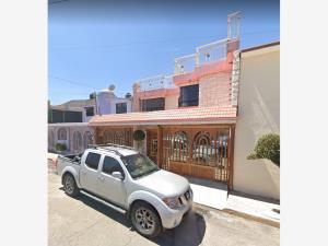 Casa en venta en Bosques del Valle 1a Sección, Coacalco de Berriozábal — foto 2 de 8