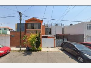 Casa en venta en Las Rosas, Tlalnepantla de Baz — foto 3 de 13