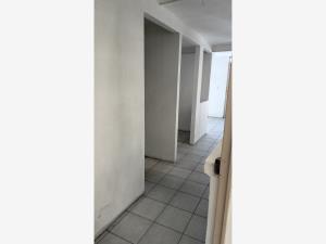 Bodega en renta en Nazario S Ortiz Garza, Saltillo — foto 2 de 5