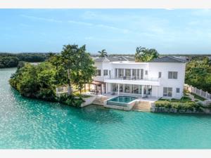 Casa en venta en Lagos del Sol, Benito Juárez, Quintana Roo Casa en venta en Lagos del Sol, Benito Juárez, Quintana Roo