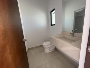 Casa en venta en La Rioja Residencial, Torreón — foto 2 de 26