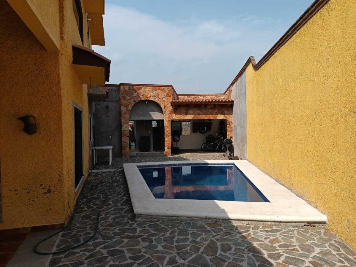 Casa en venta en Lomas de Ahuatlán, Cuernavaca — foto 1 de 18