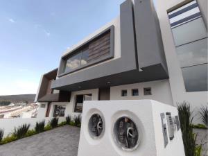 Casa en venta en Bosques Tres Marias, Morelia — foto 2 de 9